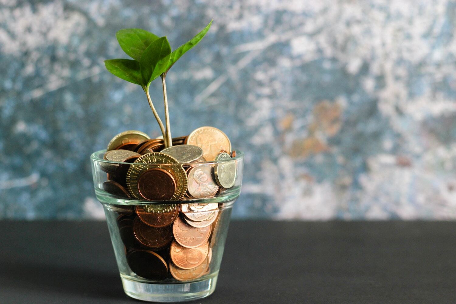 Investing for beginners: Why invest at all? Isn't my 9-5 enough?