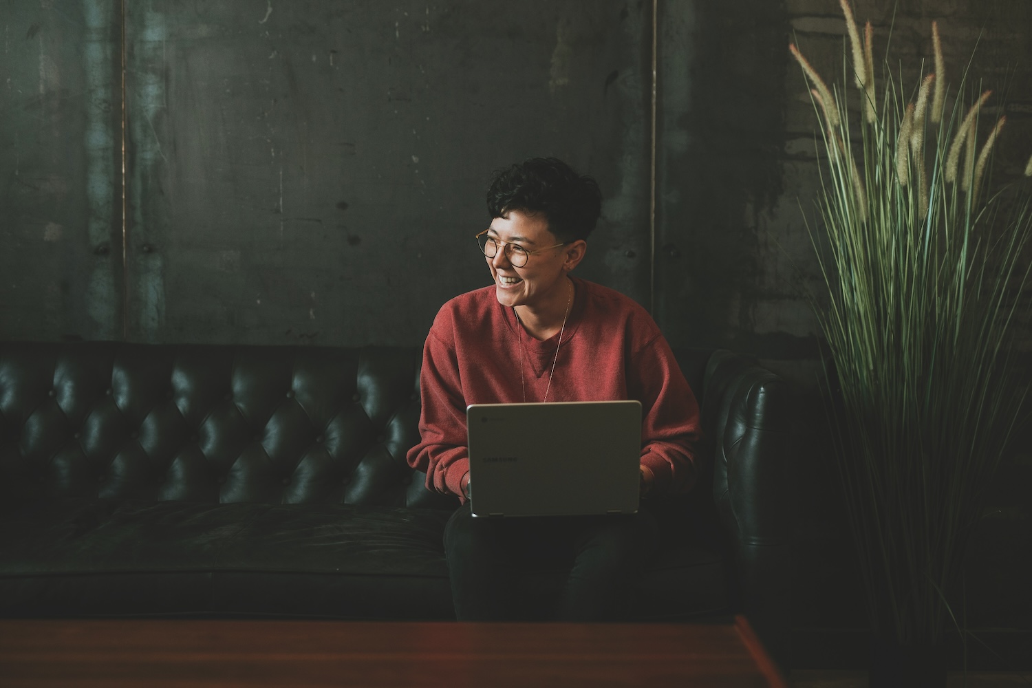 Today, women are making remarkable leaps and bounds when it comes to their personal and household finances. In fact, they control about one-third of the wealth of US households, and that’s only expected to rise. But people still have some misconceptions about women and investing so in this blog, we’ll debunk the 4 most common myths about women and investing, and uncover a few facts that may surprise you.